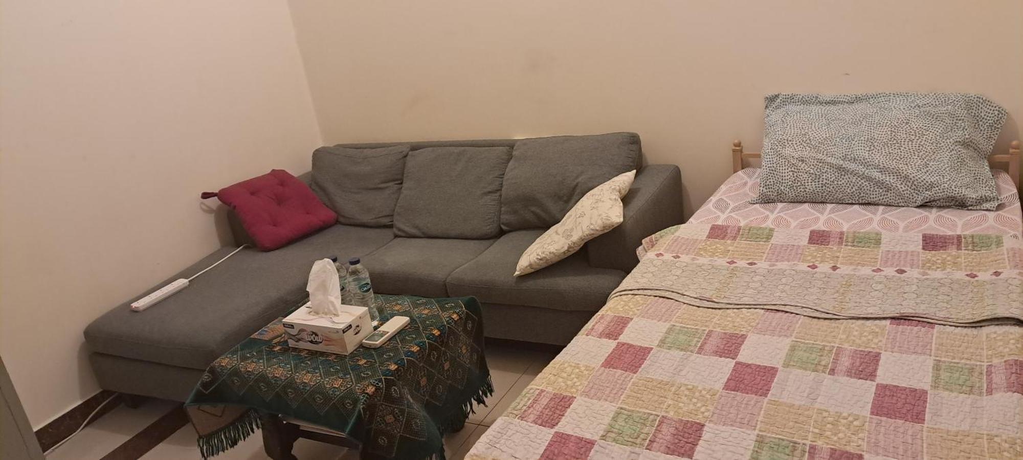 Homestay House Zayed Airport *